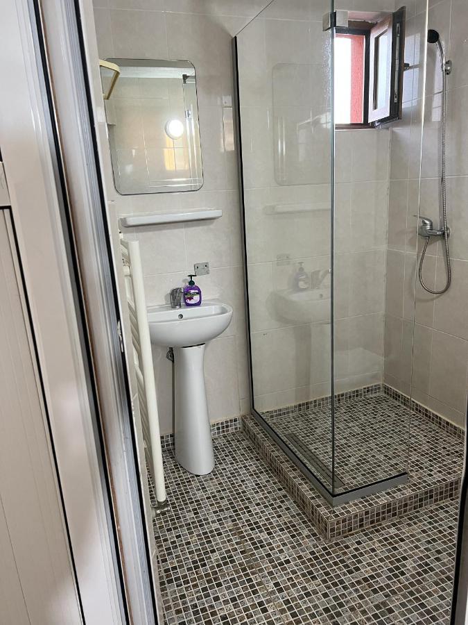 פיטסטי Hotel Monte Carlo מראה חיצוני תמונה